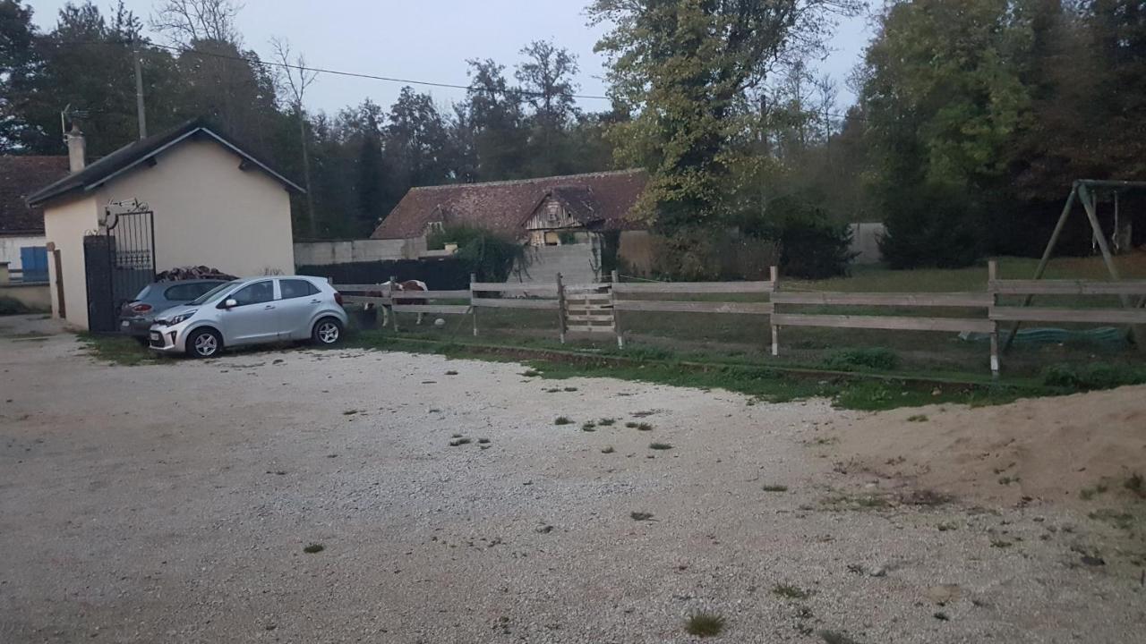 L'Etape Famille Apartment Estissac Екстериор снимка